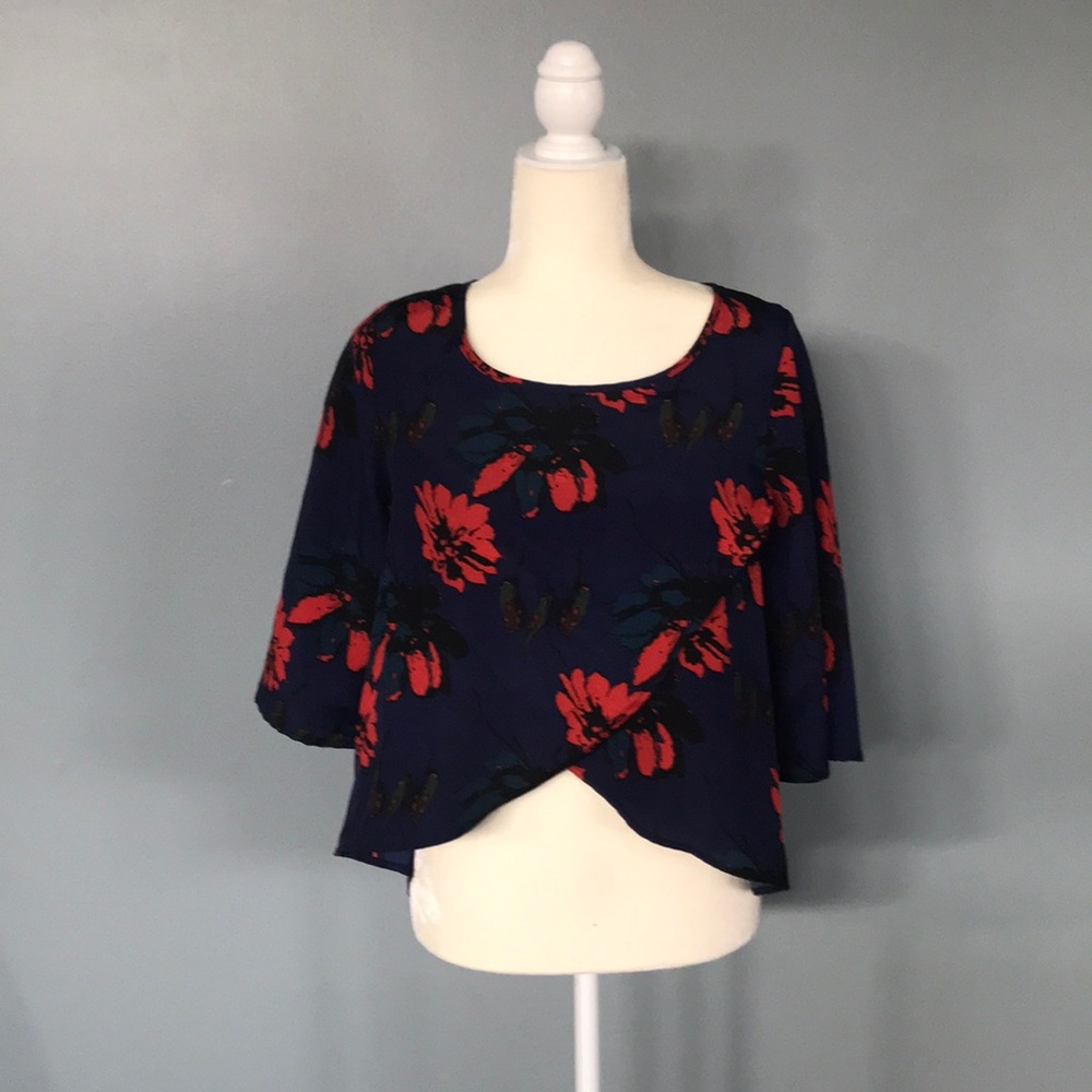 Cropped blouse